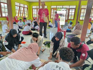 Workshop Membatik Ecoprint Program Dana Indonesiana 2025