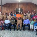 Bupati Gusbager Serahkan Bantuan Pembangunan Gereja Katolik St. Simon Petrus Timika