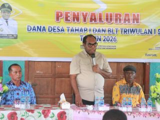 Penyaluran Dana Desa dan BLT Bagi 35 Kampung. Bupati Keerom : Buatlah Sesuatu Untuk Kampungmu